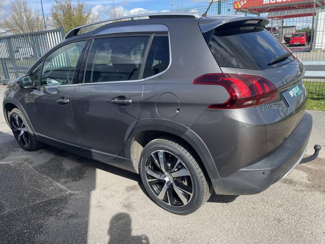 Peugeot 2008 - 1.2 Puretech 110 S&amp;S EAT6 ALLURE BUS.